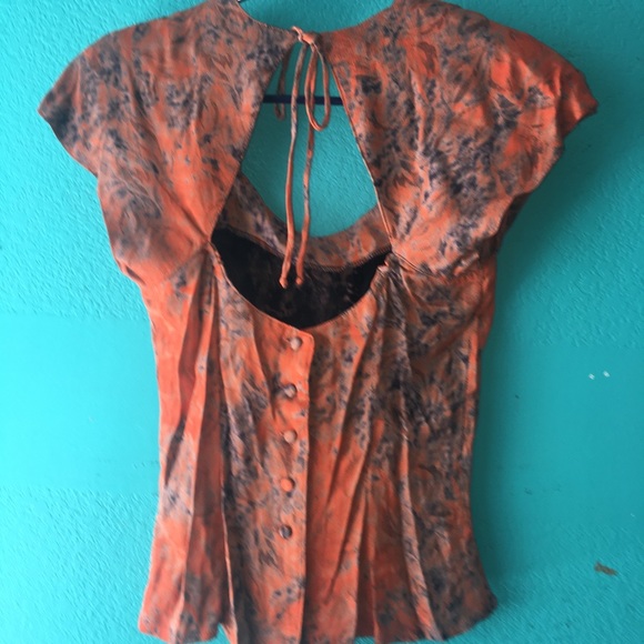 Versatile Button Up Blouse - Picture 3 of 3